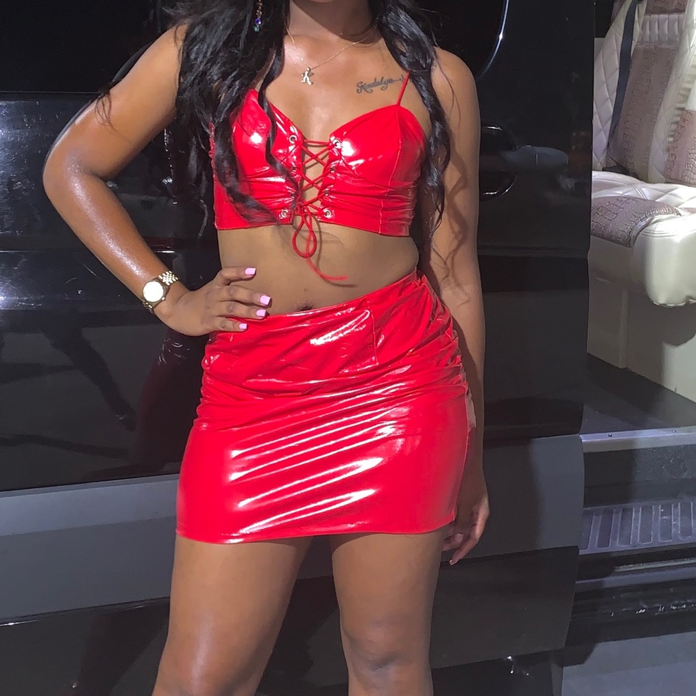 RED LATEX 2 PIECE